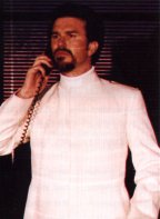 damien5.jpg (6449 bytes)