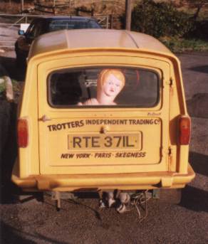 VanDoll.jpg (16984 bytes)