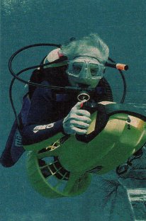 davidjasoninhiselement.jpg (16782 bytes)